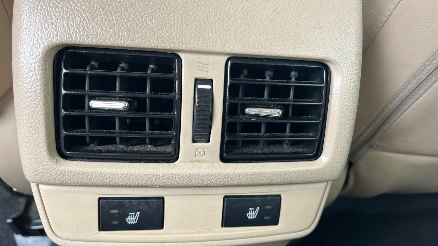 Used 2017 Subaru Outback 2.5i Limited AWD/4WD image 20