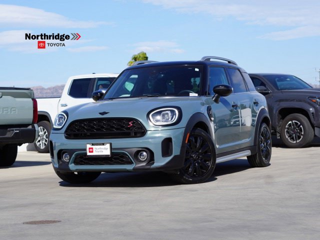 Used 2022 MINI Cooper Countryman S w/ Premium Package FWD image 2