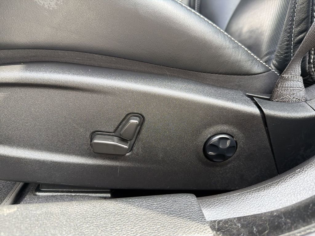 Used 2022 Dodge Charger SRT Hellcat w/ Navigation & Travel Group image 14