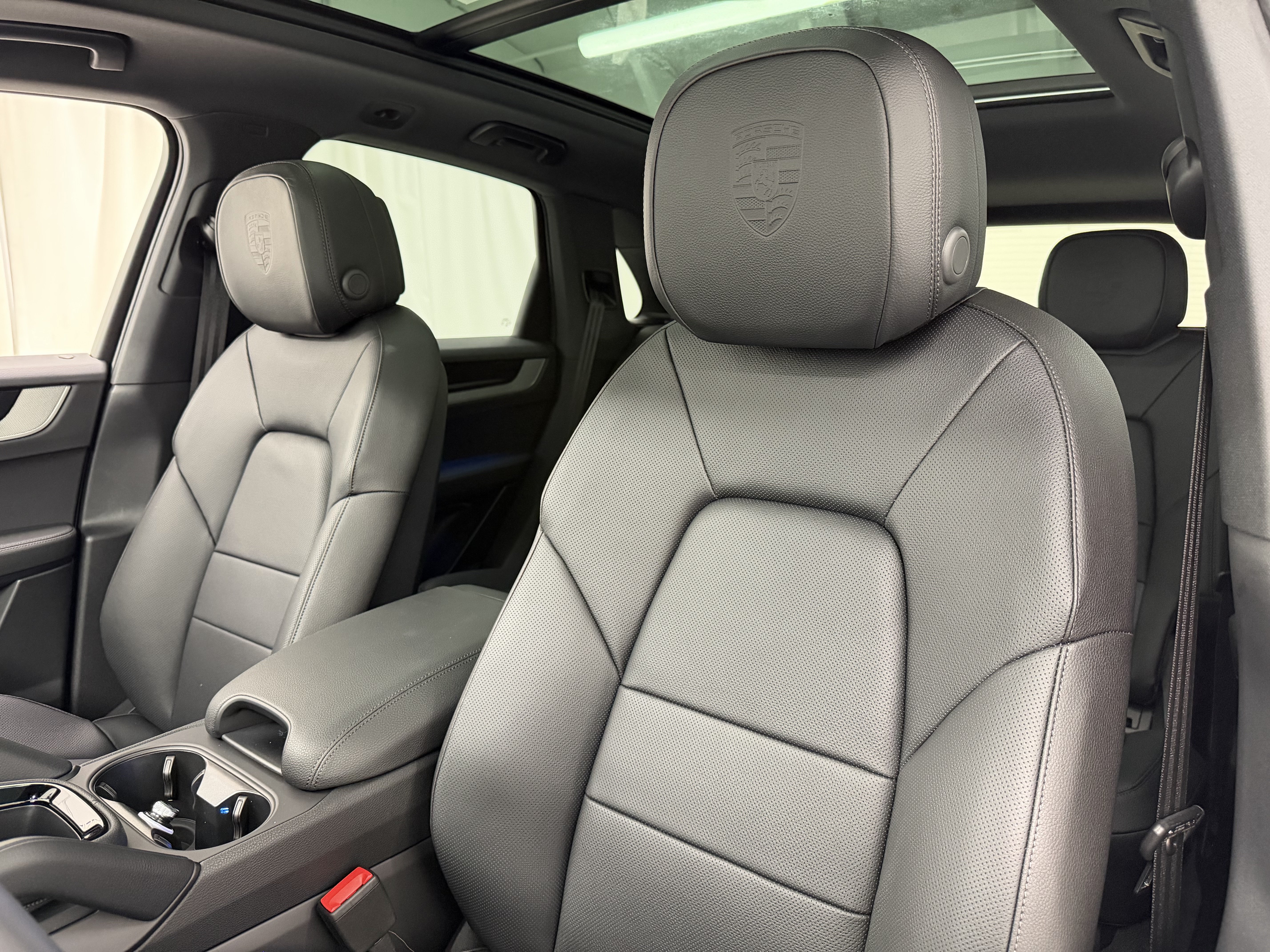 New 2026 Porsche Cayenne S AWD/4WD image 33