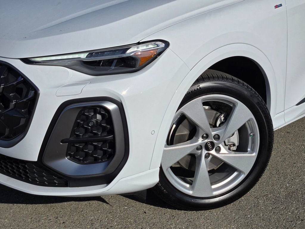 New 2025 Audi Q5 Premium Plus image 9