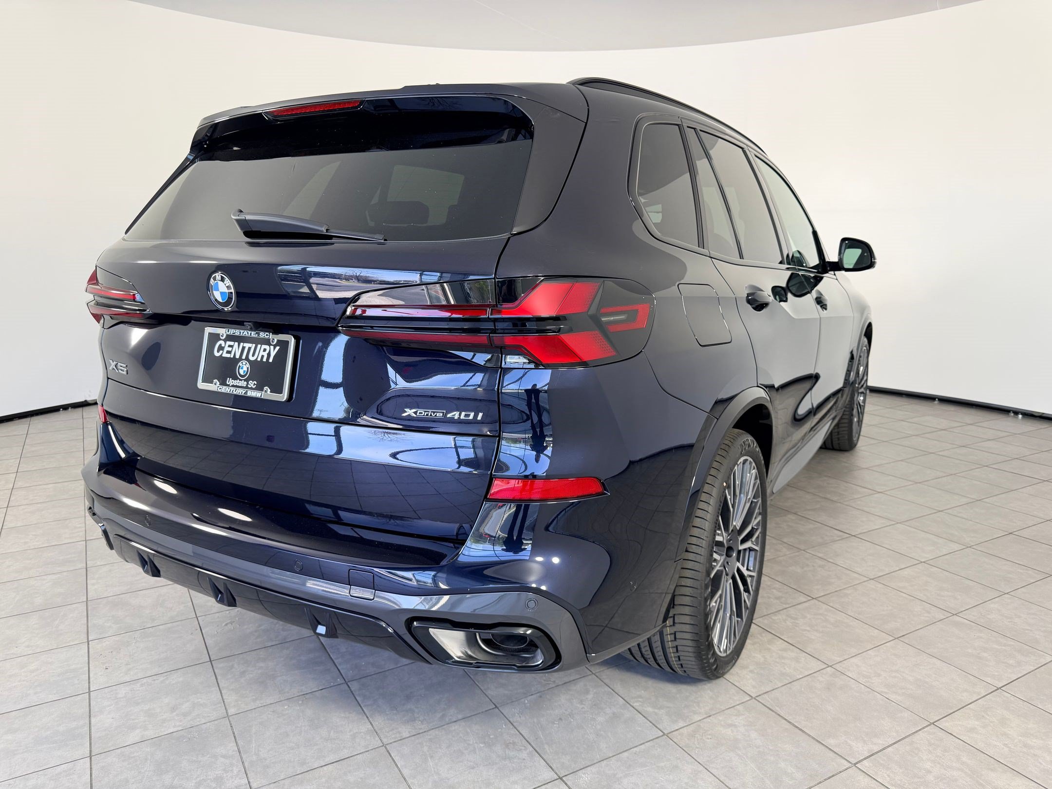 New 2026 BMW X5 xDrive40i w/ M Sport Package AWD/4WD image 9