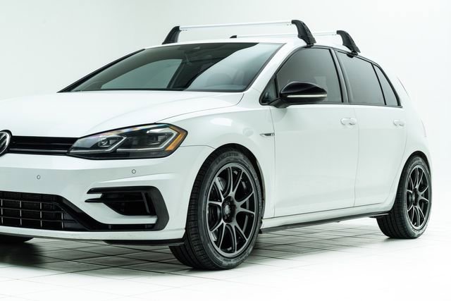 Used 2018 Volkswagen Golf R 4-Door image 9