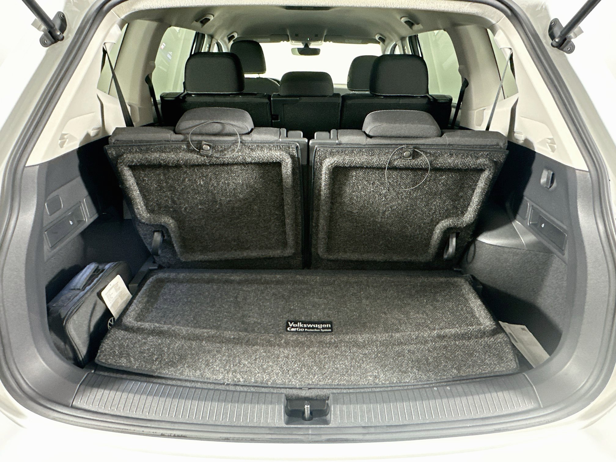 Used 2023 Volkswagen Tiguan S FWD image 28