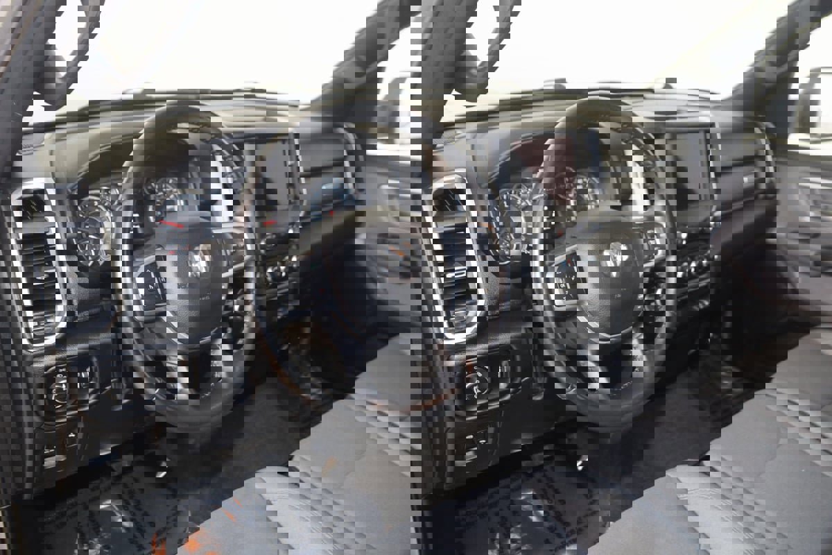 Used 2021 RAM 1500 Big Horn image 6