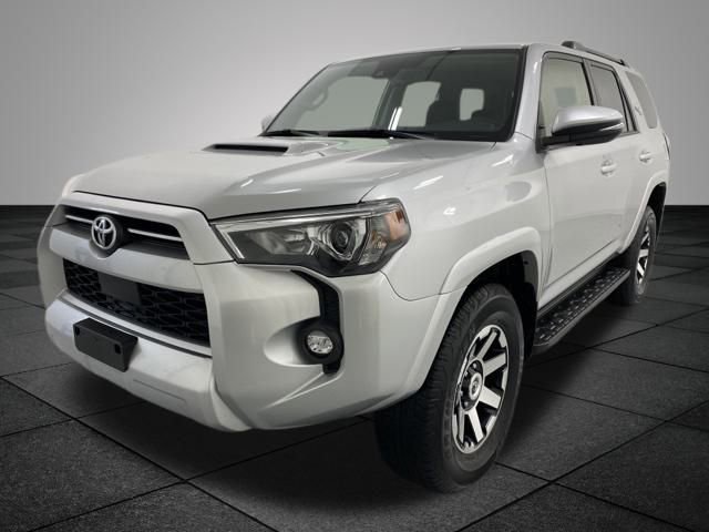 Used 2024 Toyota 4Runner TRD Off-Road Premium image 3
