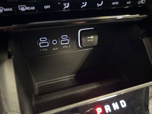 Used 2023 Jeep Grand Cherokee Limited image 22