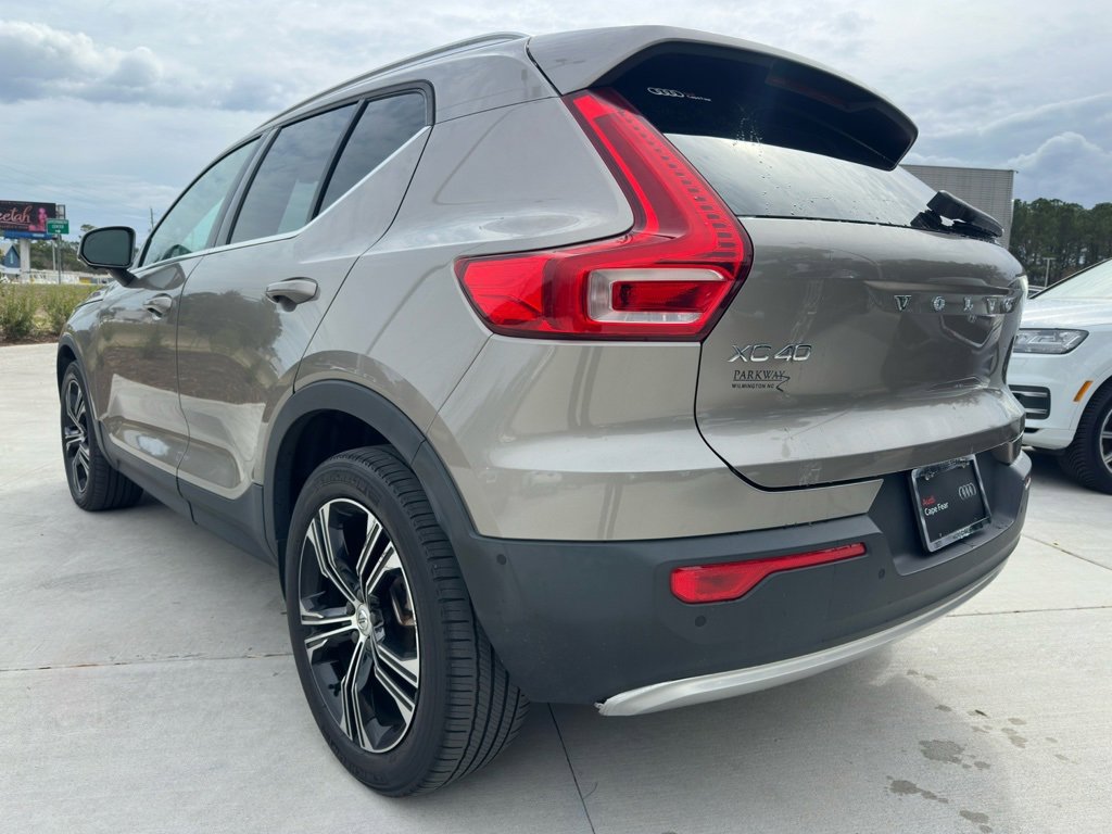 Used 2021 Volvo XC40 T5 Inscription w/ Advanced Package image 6