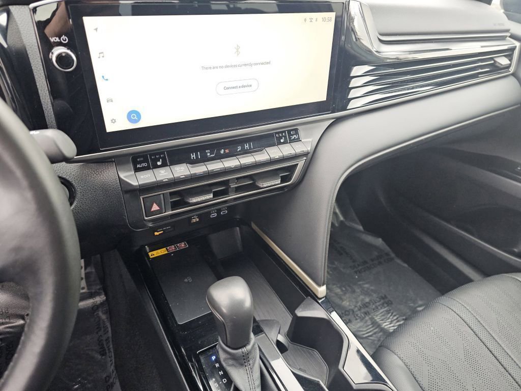 Used 2025 Toyota Camry XSE FWD image 32