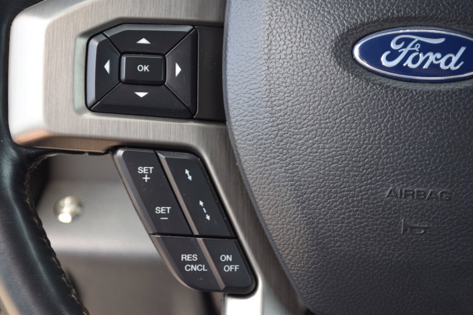 Used 2022 Ford F450 Platinum w/ FX4 Off-Road Package AWD/4WD image 6