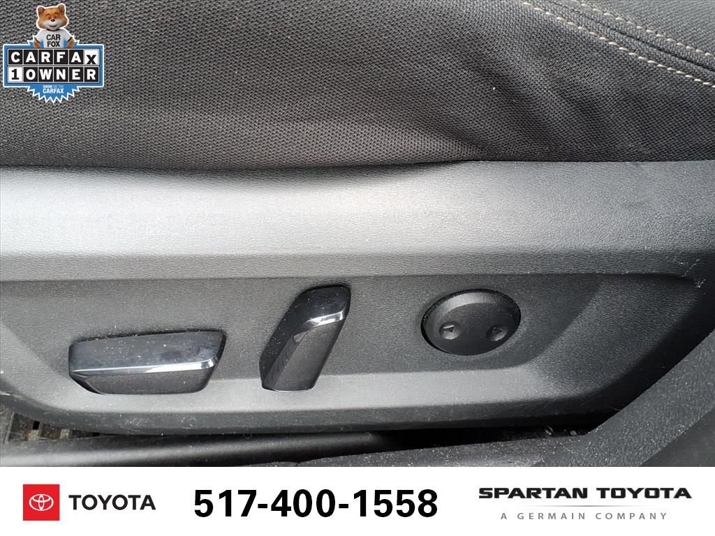Used 2023 Nissan Rogue SV FWD image 14