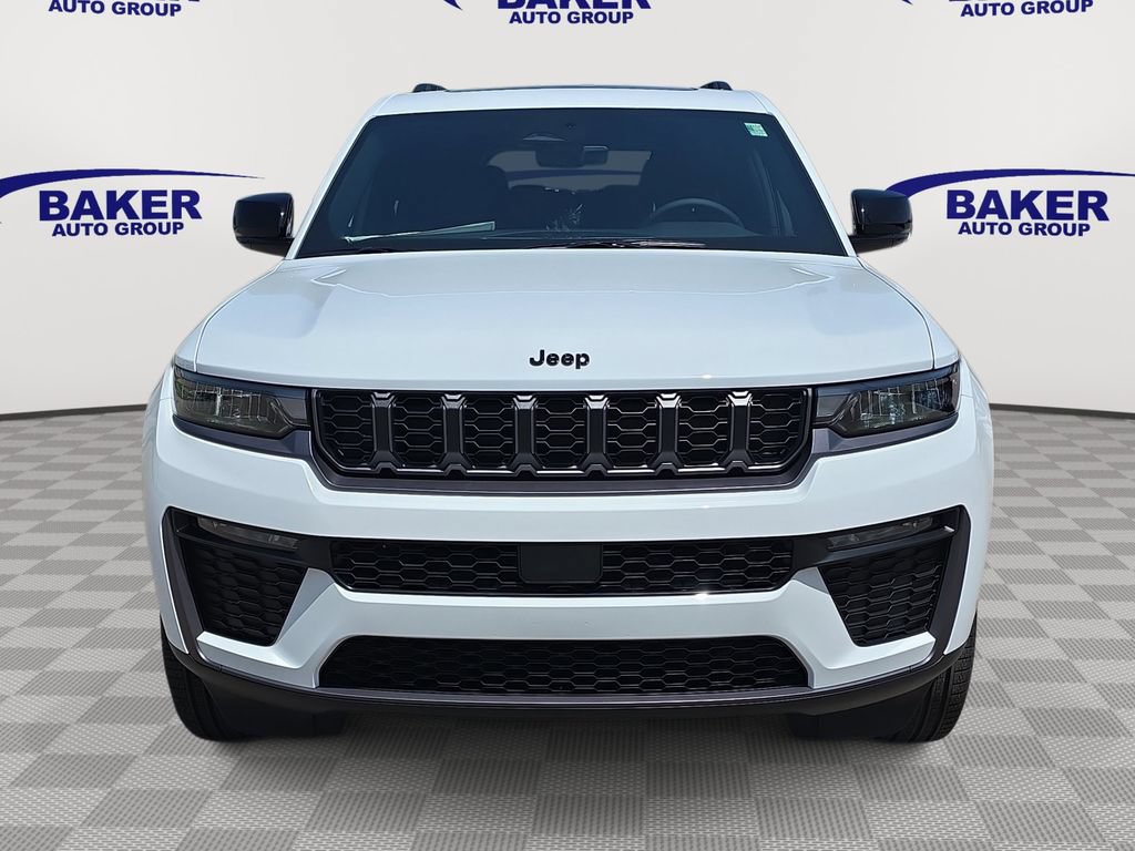 New 2026 Jeep Grand Cherokee L Limited w/ Limited Altitude Package AWD/4WD image 8