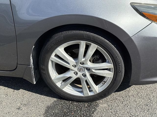 Used 2016 Nissan Altima 3.5 SL w/ 3.5 Technology Package FWD image 7
