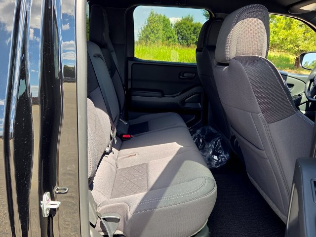 New 2027 Nissan Frontier SV w/ SV Convenience Package RWD image 14