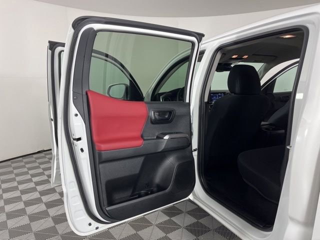 Used 2023 Toyota Tacoma SR5 image 39