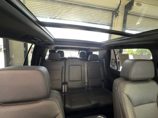 Used 2023 Chevrolet Tahoe Z71 w/ Luxury Package AWD/4WD image 32