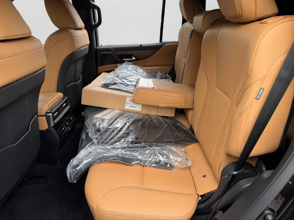 New 2026 Lexus LX 700h Luxury AWD/4WD image 11