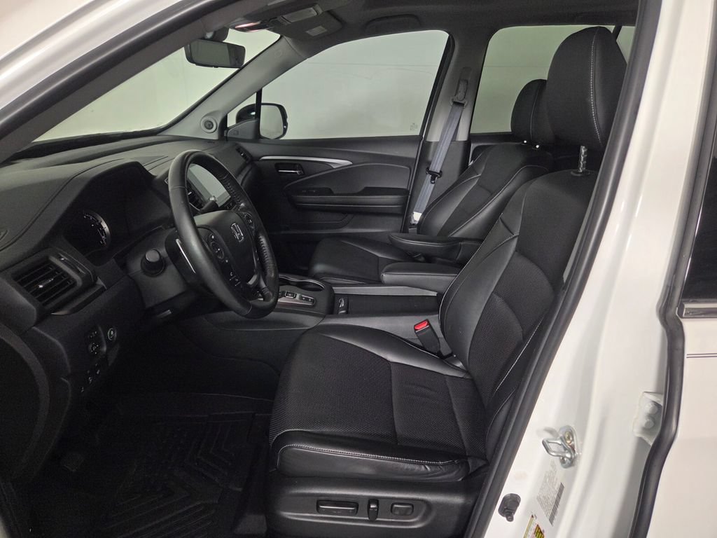 Used 2023 Honda Ridgeline RTL-E image 9