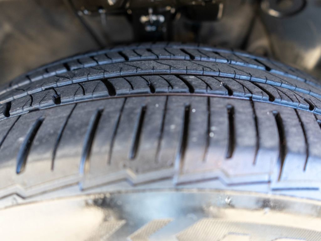 Used 2019 Kia Niro LX FWD image 33