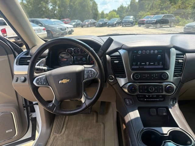 Used 2016 Chevrolet Suburban LT w/ Luxury Package RWD image 12