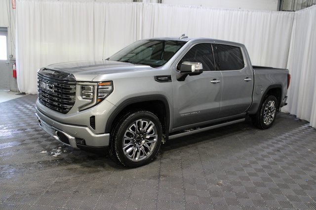 Used 2024 GMC Sierra 1500 Denali Ultimate image 3