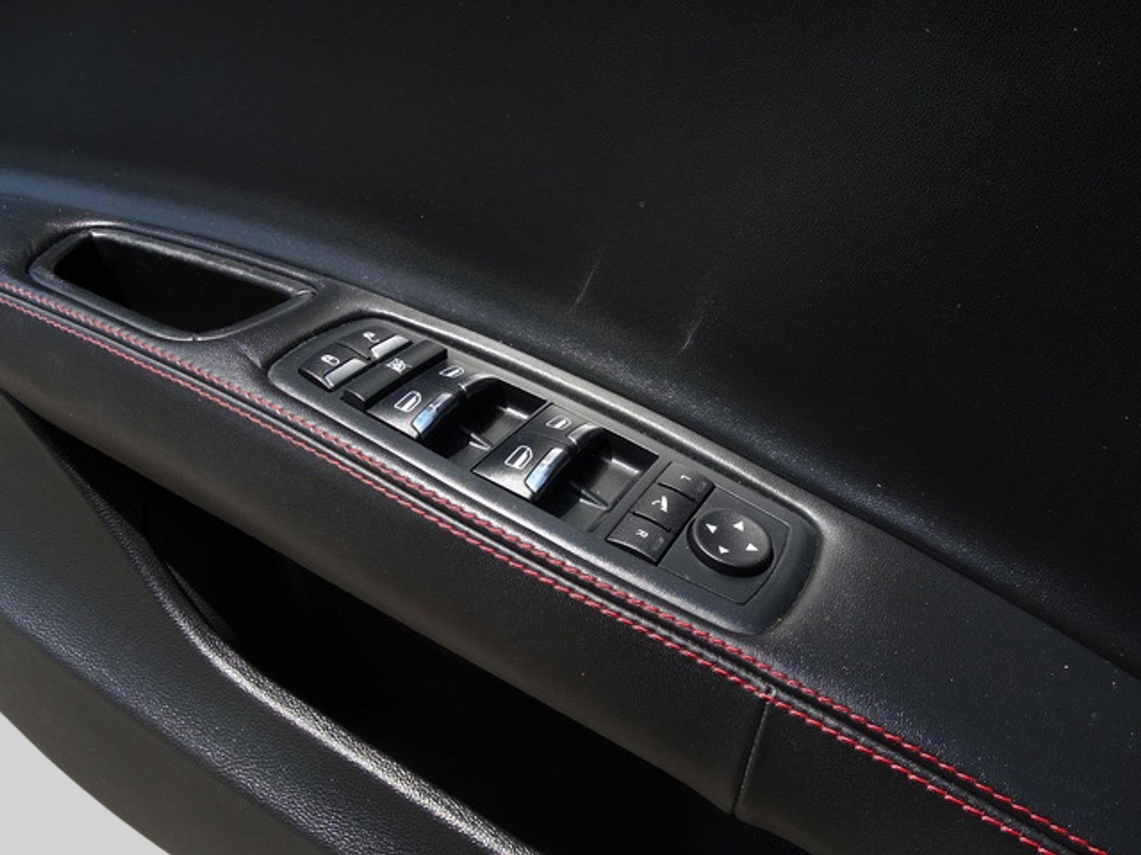 Used 2018 Maserati Quattroporte S GranSport Q4 AWD/4WD image 16