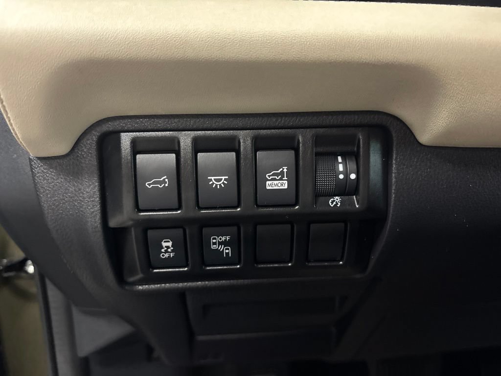 Used 2022 Subaru Ascent Touring AWD/4WD image 18