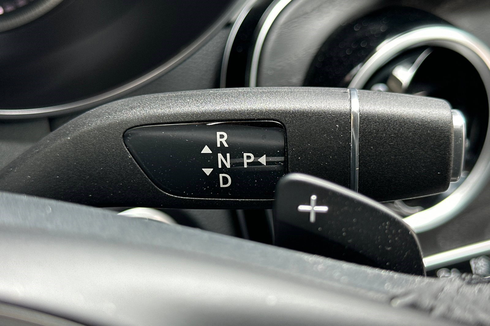 Used 2019 Mercedes-Benz GLC 300 4MATIC image 17