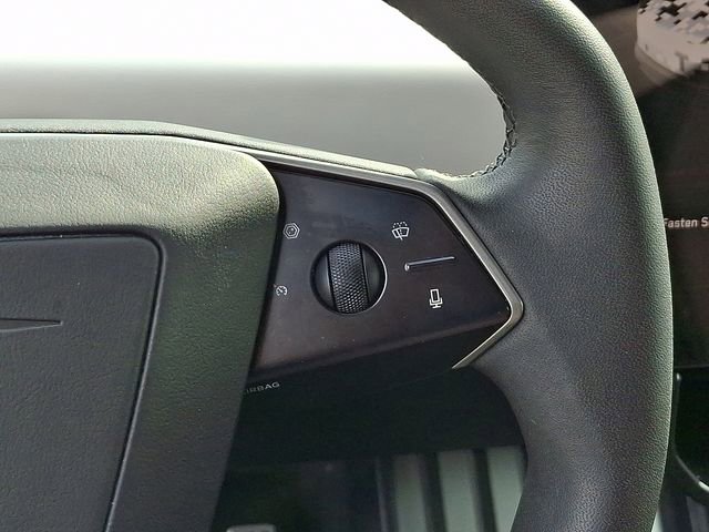 Used 2024 Tesla Cybertruck AWD Crew Cab image 25