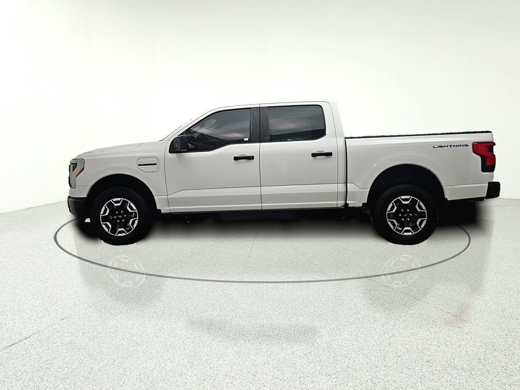 Used 2022 Ford F150 Lightning Pro image 9