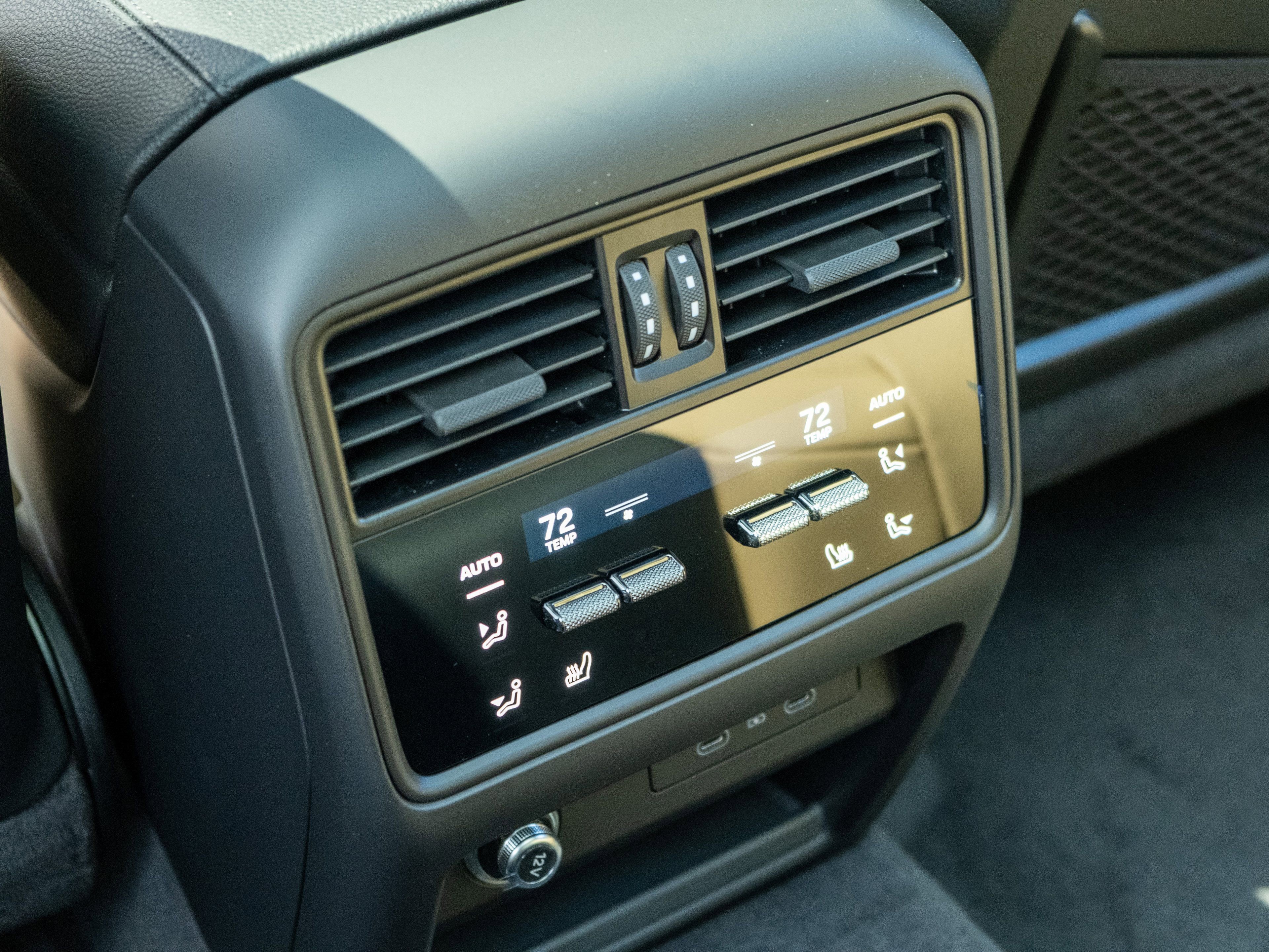 Certified 2026 Porsche Cayenne image 32