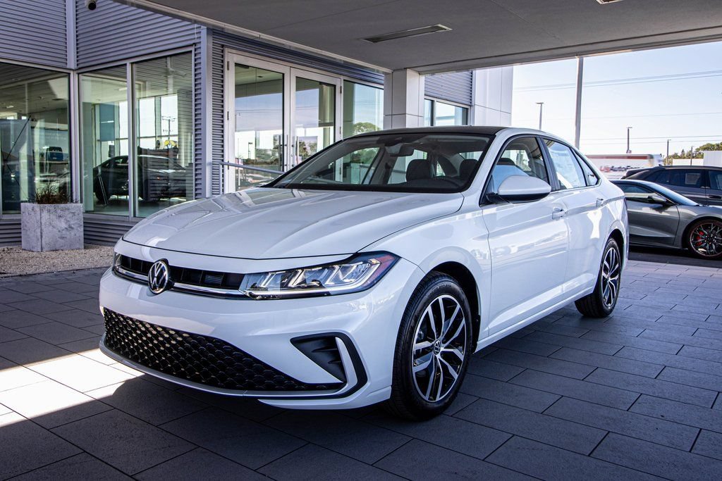 New 2026 Volkswagen Jetta SE FWD image 11