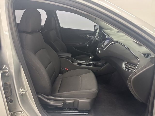 Used 2021 Chevrolet Malibu LT w/ Sport Edition image 27
