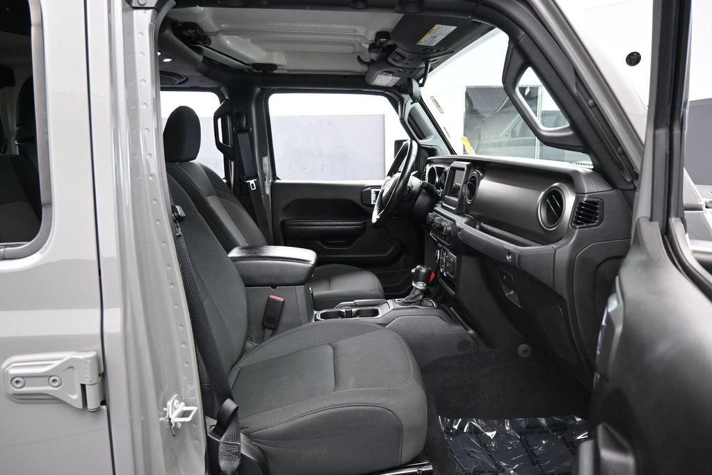 Used 2022 Jeep Gladiator Sport AWD/4WD image 36
