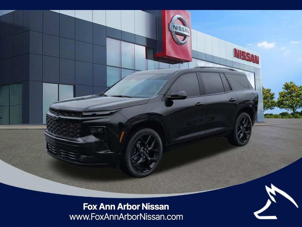 Used 2025 Chevrolet Traverse RS