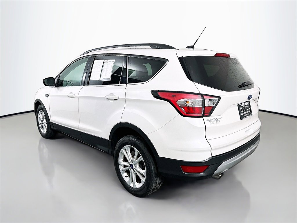 Used 2017 Ford Escape SE w/ Equipment Group 201A image 5