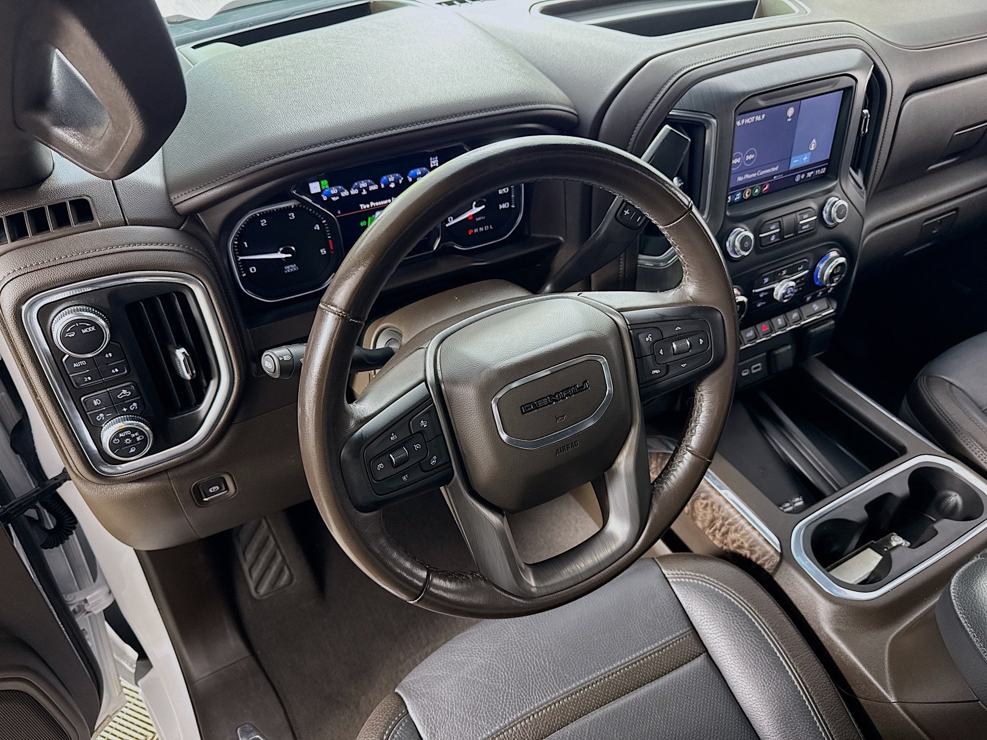 Used 2021 GMC Sierra 2500 Denali w/ Denali Ultimate Package AWD/4WD image 25