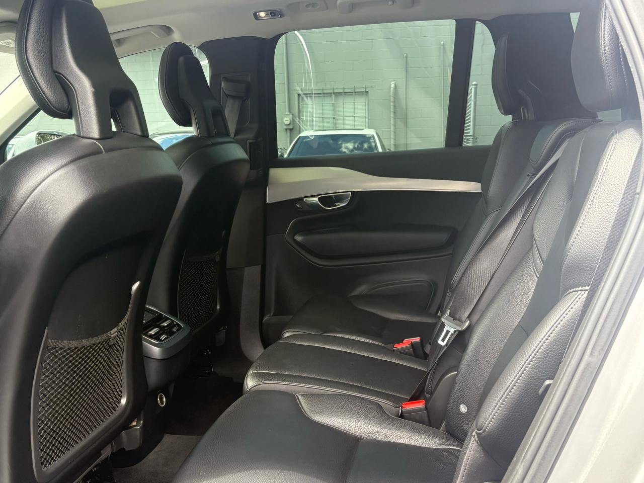 Used 2017 Volvo XC90 T6 Momentum w/ Vision Package AWD/4WD image 27