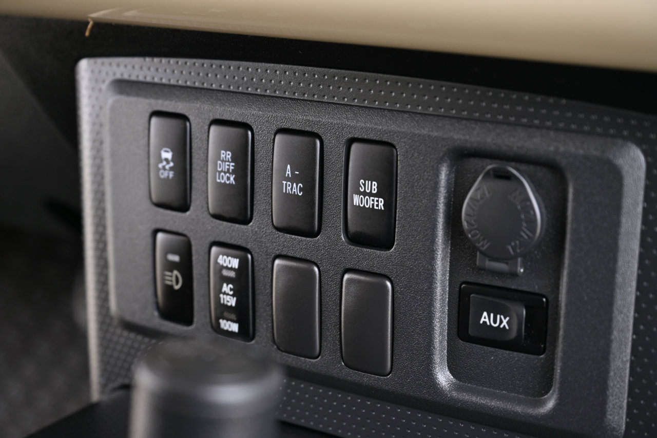 Used 2010 Toyota FJ Cruiser 4WD image 31