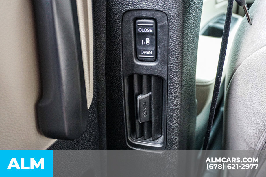 Used 2025 Honda Odyssey EX-L image 34