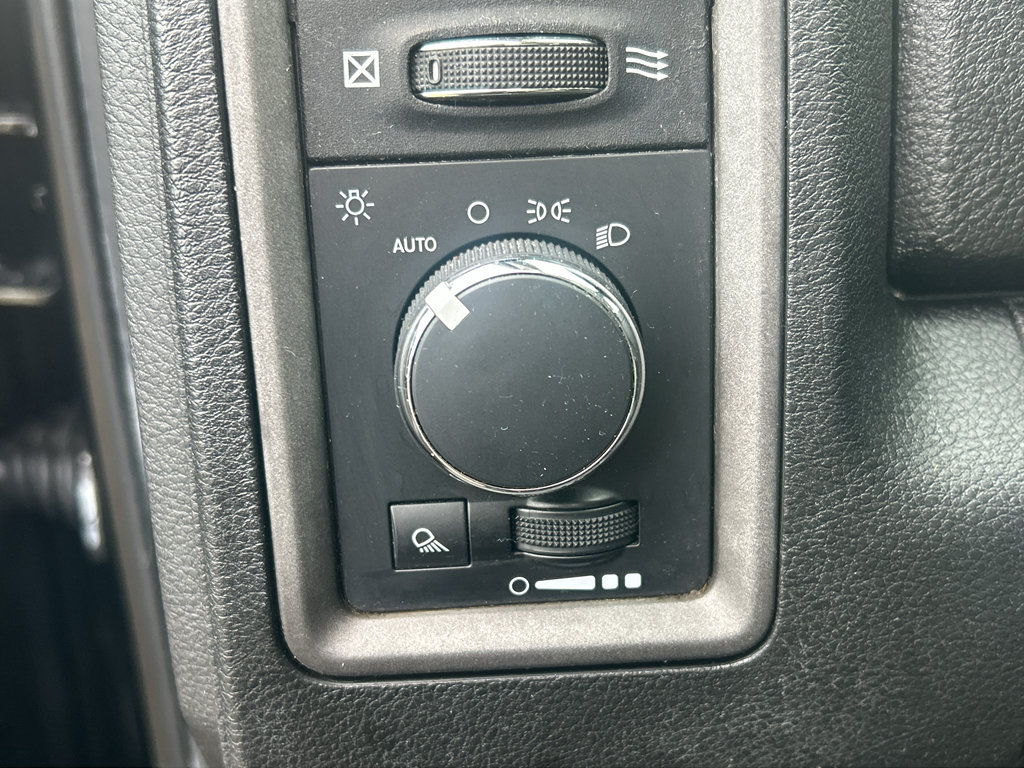 Used 2023 RAM 1500 Tradesman AWD/4WD image 18