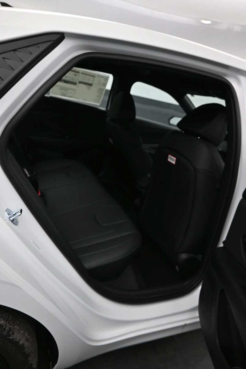 New 2026 Hyundai Elantra SEL Sport FWD image 13