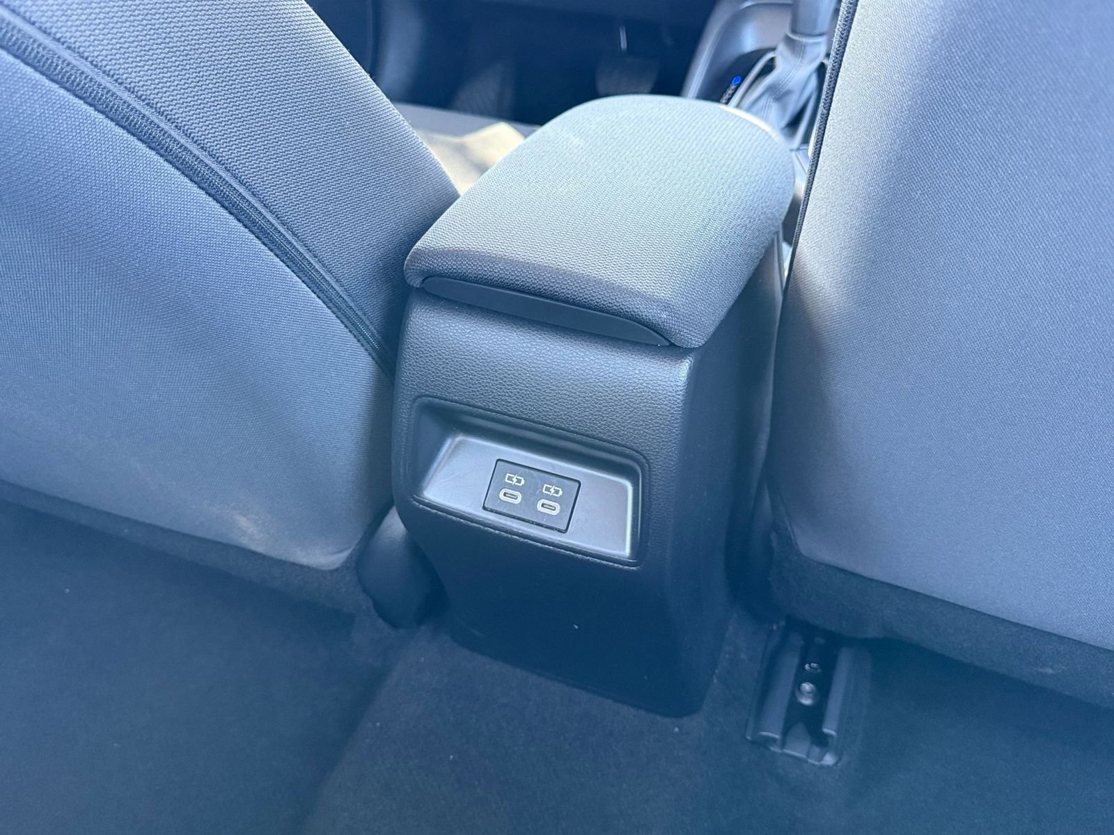 Used 2025 Toyota Corolla LE image 23
