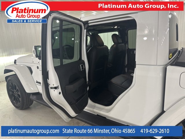 Used 2023 Jeep Gladiator Overland image 27