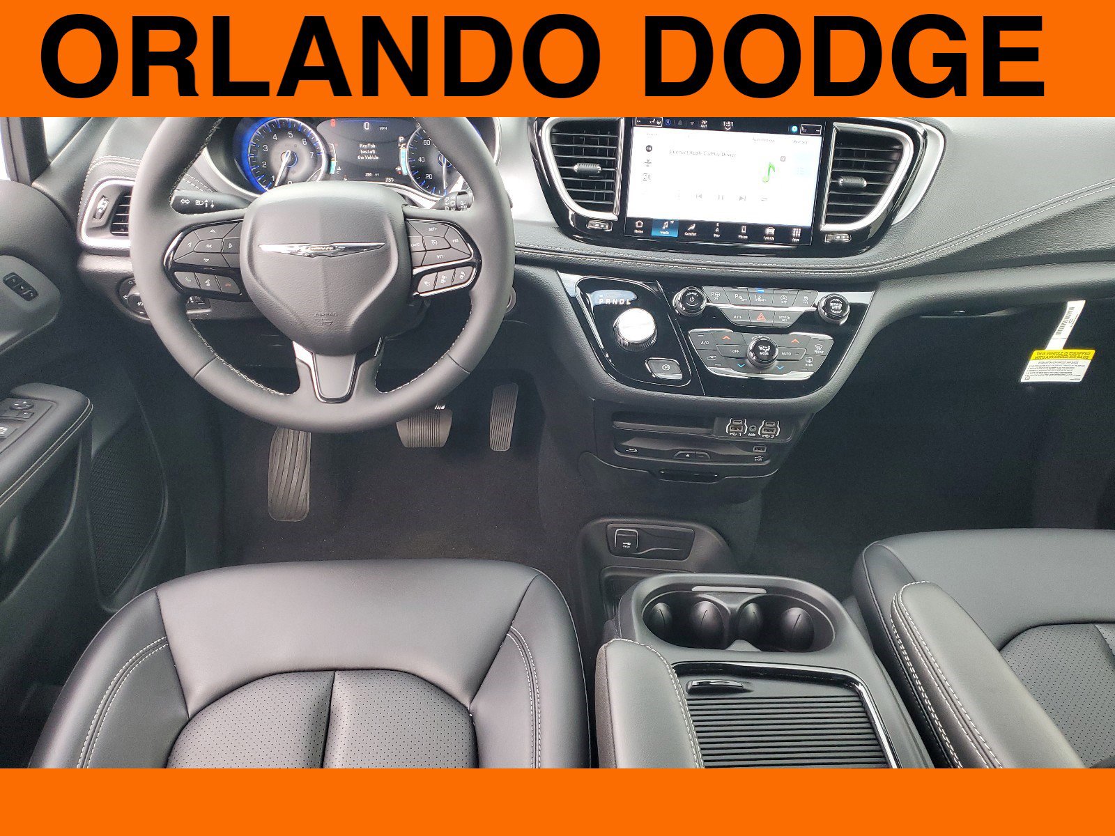 New 2024 Chrysler Pacifica Touring-L w/ Uconnect Theater Family Group image 14