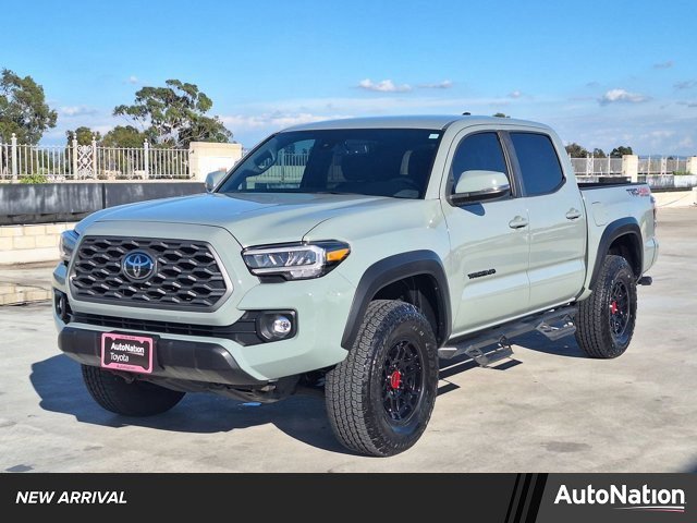 Used 2023 Toyota Tacoma TRD Off-Road image 1