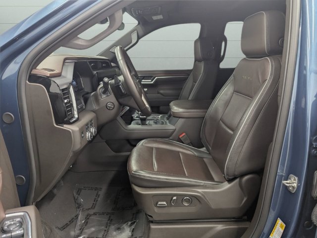 Used 2025 GMC Sierra 1500 Denali w/ Technology Package AWD/4WD image 12