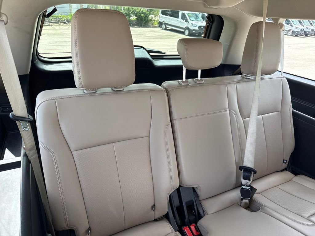 Used 2024 Ford Expedition Max XLT image 29