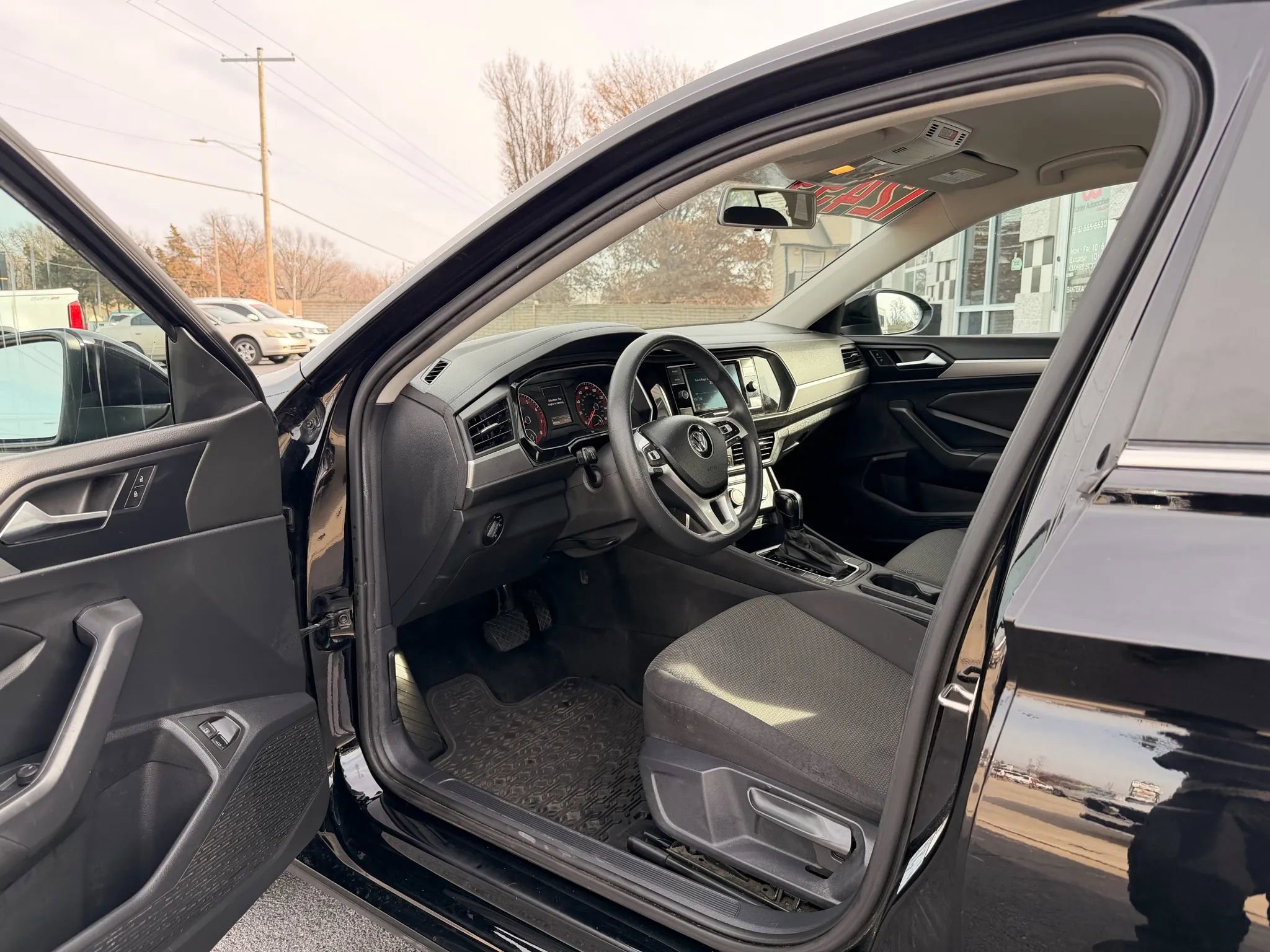 Used 2020 Volkswagen Jetta S image 11