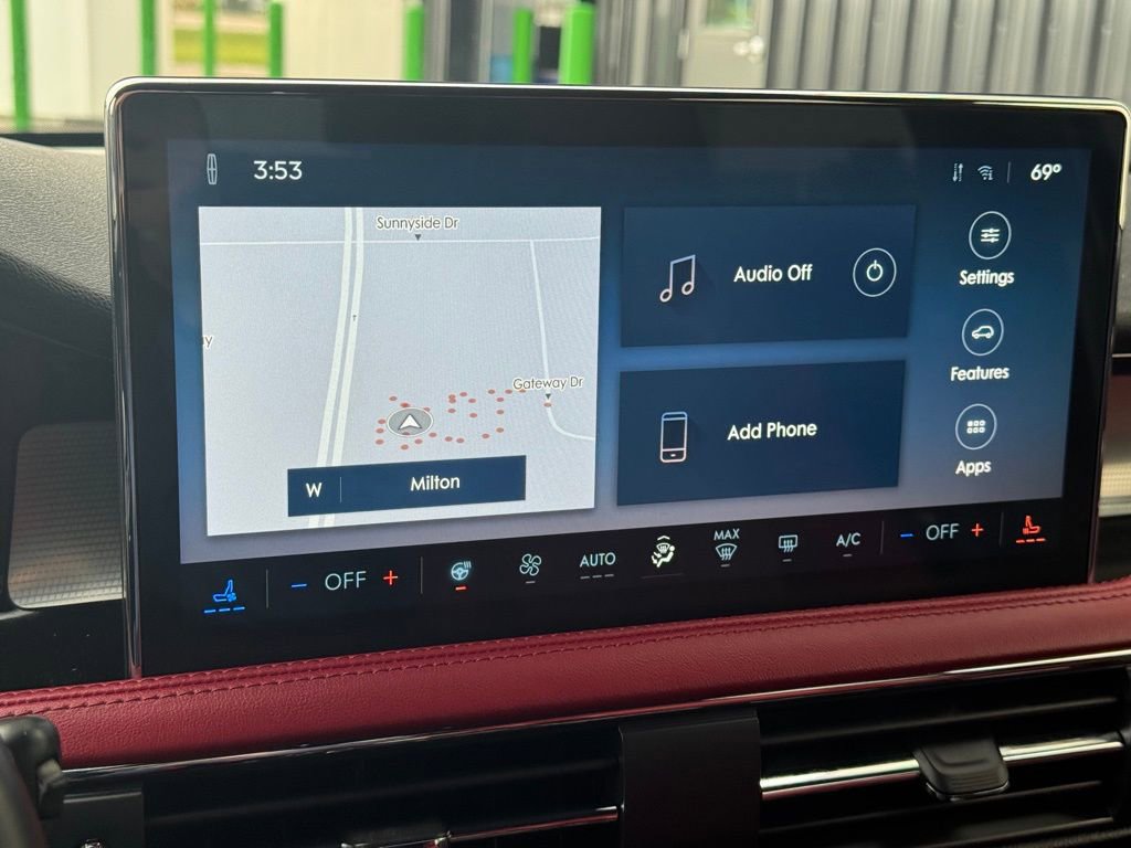 Used 2023 Lincoln Corsair Reserve w/ Equipment Group 201A image 14